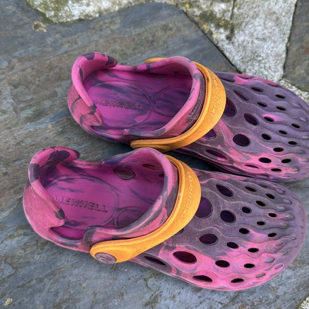 merely Kids Pink and Purple Ventilated Clog with Yellow Strap